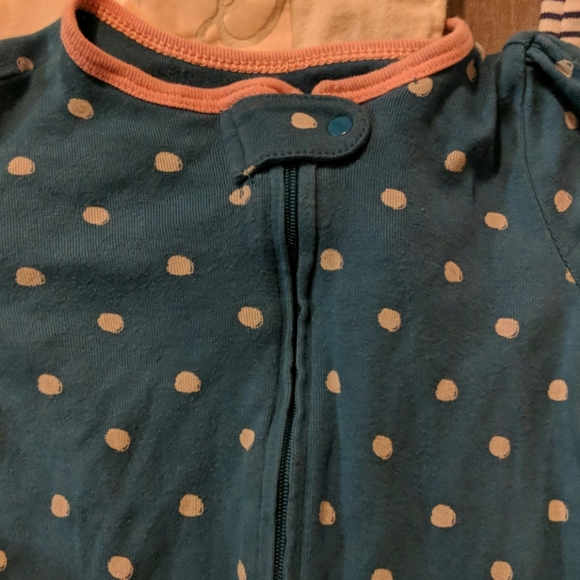 Baby Footed Onsies Size 6-9 Months - Picture 6 of 8